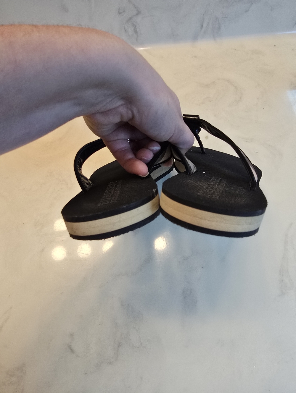 Burberry Black Flip Flops Size 36 - Picture 6 of 10